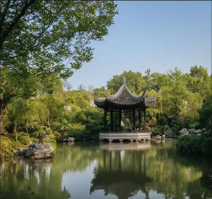 河池狼狈餐饮有限公司